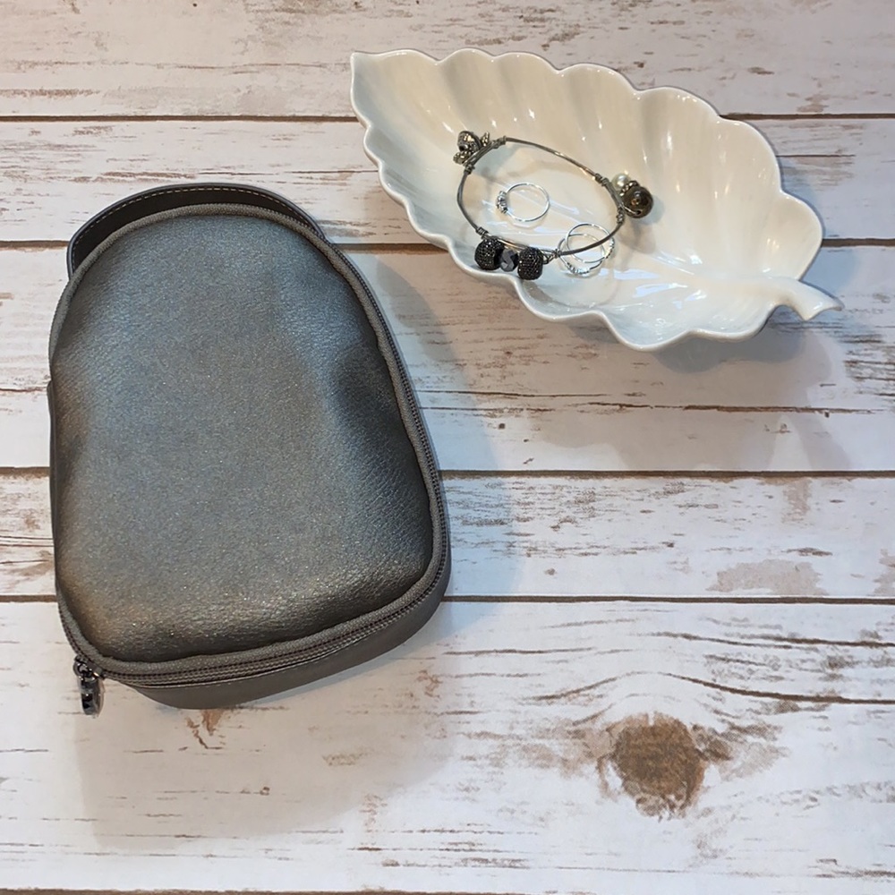 ✈️ Bvlgari small travel makeup bag ✈️